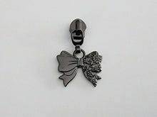 Load image into Gallery viewer, Floral Bow Zipper Pull - No.5

