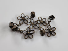 Load image into Gallery viewer, Daisy Zipper Pull - No.5