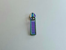 Load image into Gallery viewer, Plaid Bar Zipper Pull - No.5