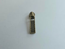 Load image into Gallery viewer, Plaid Bar Zipper Pull - No.5