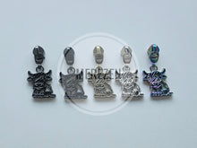 Load image into Gallery viewer, Highland Cow Zipper Pull - No.5