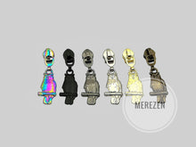 Load image into Gallery viewer, Owl Zipper Pull - No.5