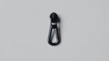 Load image into Gallery viewer, Pearl Drop Zipper Pull - No.5