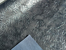 Load image into Gallery viewer, Scrunch Vinyl