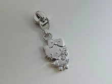 Load image into Gallery viewer, Kity Zipper Pull - No.5