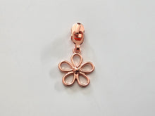 Load image into Gallery viewer, Daisy Zipper Pull - No.5