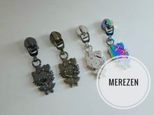 Load image into Gallery viewer, Kity Zipper Pull - No.5