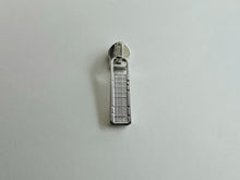 Load image into Gallery viewer, Plaid Bar Zipper Pull - No.5