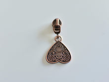 Load image into Gallery viewer, Celtic Skull Zipper Pull - No.5