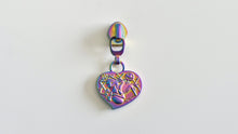 Load image into Gallery viewer, Skullington Couple Zipper Pull - No.5