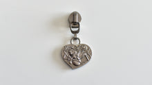 Load image into Gallery viewer, Skullington Couple Zipper Pull - No.5