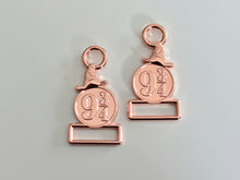 Load image into Gallery viewer, Hat Platform 1 inch (25mm) Strap Connector - 2 pack