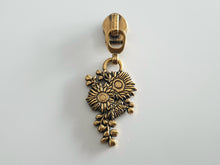 Load image into Gallery viewer, Sunflower Zipper Pull - No.5
