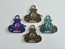 Load image into Gallery viewer, Castle Carriage 3/4 inch (22mm) Strap Connector - 2 pack