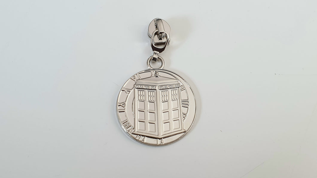 Telephone Booth Zipper Pull - No.5