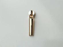 Load image into Gallery viewer, Long Domed Bar Zipper Pull - No.5