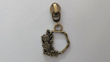 Load image into Gallery viewer, Hex Floral Zipper Pull - No.5
