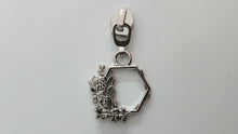 Load image into Gallery viewer, Hex Floral Zipper Pull - No.5