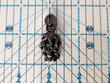 Load image into Gallery viewer, Snake Skull Zipper Pull - No.5