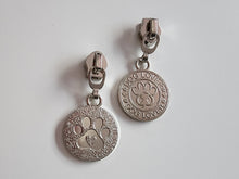 Load image into Gallery viewer, Dog Lover Zipper Pull - No.5