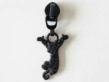 Load image into Gallery viewer, Tiger Zipper Pull - No.5
