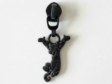 Load image into Gallery viewer, Tiger Zipper Pull - No.5
