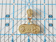 Load image into Gallery viewer, Controller Zipper Pull - No.5