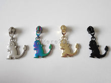 Load image into Gallery viewer, Fire Lizard Zipper Pull - No.5