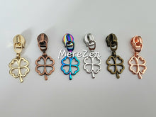 Load image into Gallery viewer, Clover Zipper Pull - No.5