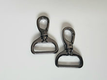 Load image into Gallery viewer, Swivel Hooks - 1 Inch (25mm) rounded - 2 pack
