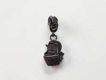 Load image into Gallery viewer, Basket Lady Zipper Pull - No.5