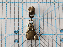 Load image into Gallery viewer, Forest Friends Zipper Pull - No.5