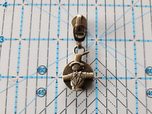 Load image into Gallery viewer, Scarecrow Zipper Pull - No.5