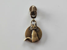 Load image into Gallery viewer, Cat Zipper Pull - No.5