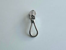 Load image into Gallery viewer, Rope Zipper Pull - No.5
