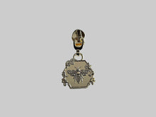 Load image into Gallery viewer, OBS Bee Floral Zipper Pull - No.5
