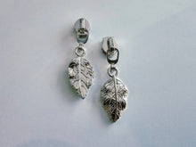 Load image into Gallery viewer, Leaf Zipper Pull - No.5
