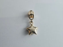 Load image into Gallery viewer, Star Balloon Zipper Pull - No.5
