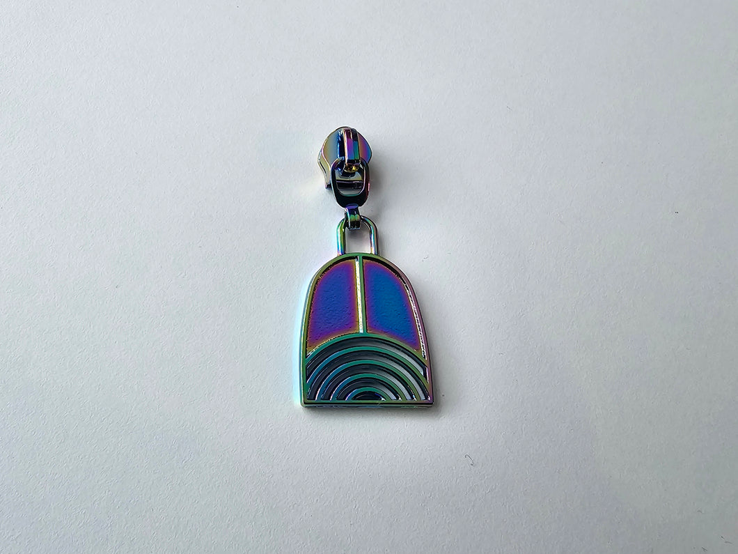 Rainbow Horizon Zipper Pull - No.5
