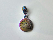 Load image into Gallery viewer, Caravan Zipper Pull - No.5
