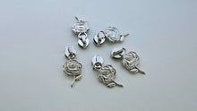 Load image into Gallery viewer, Rose Zipper Pull - No.5

