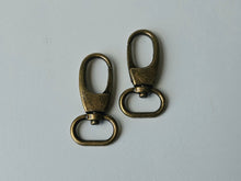 Load image into Gallery viewer, Oblong Swivel Hooks - 3/4 Inch (20mm) - Sold in packs of 2 &amp; 10
