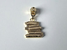 Load image into Gallery viewer, Booked Zipper Pull - No.5

