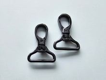 Load image into Gallery viewer, Swivel Hooks - 1 Inch (25mm) rounded

