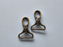 Load image into Gallery viewer, Swivel Hooks - 1 Inch (25mm) rounded
