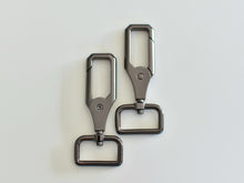 Load image into Gallery viewer, Long Swivel Hooks - 1 Inch &amp; 8cm Long - 2 pack
