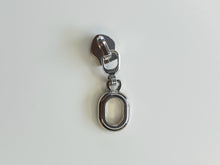 Load image into Gallery viewer, Oval Drop Zipper Pull - No.5
