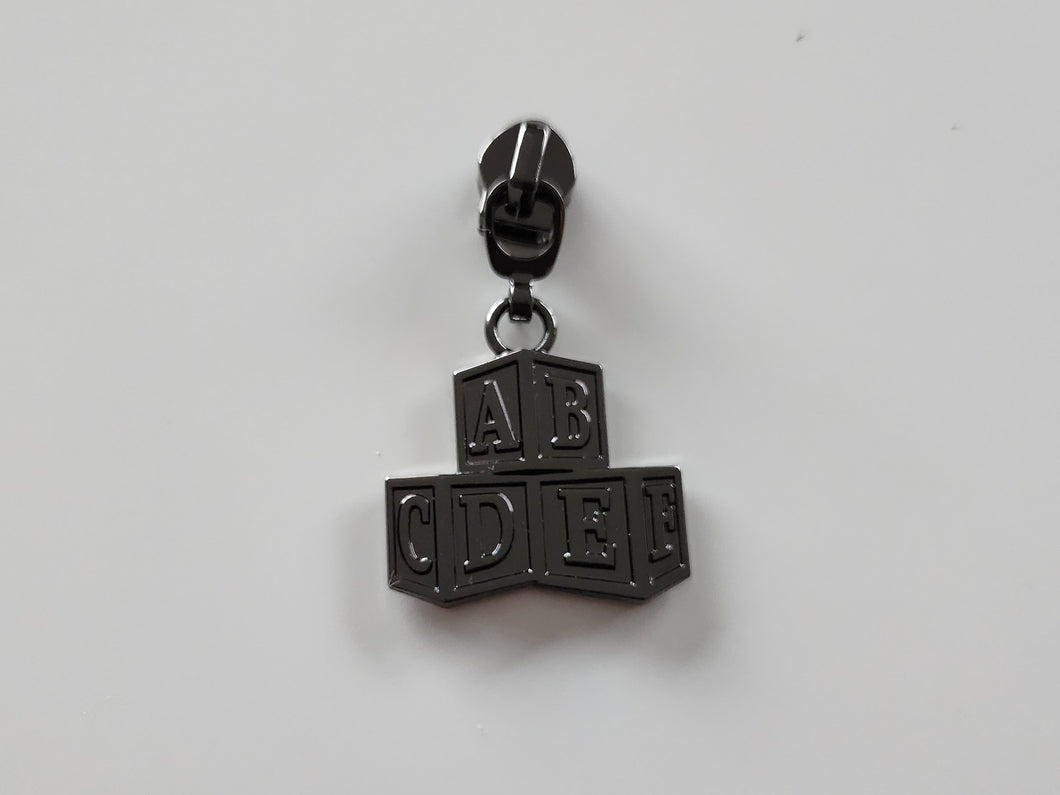 ABC Blocks Zipper Pull - No.5